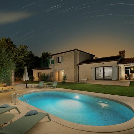 Luxury Villa In Istria - 9,000 Sqm Private Estate With Pool & Sauna, 15 Min To Sea, Near Fazana, 3 Bedrooms Juršići 외부 사진
