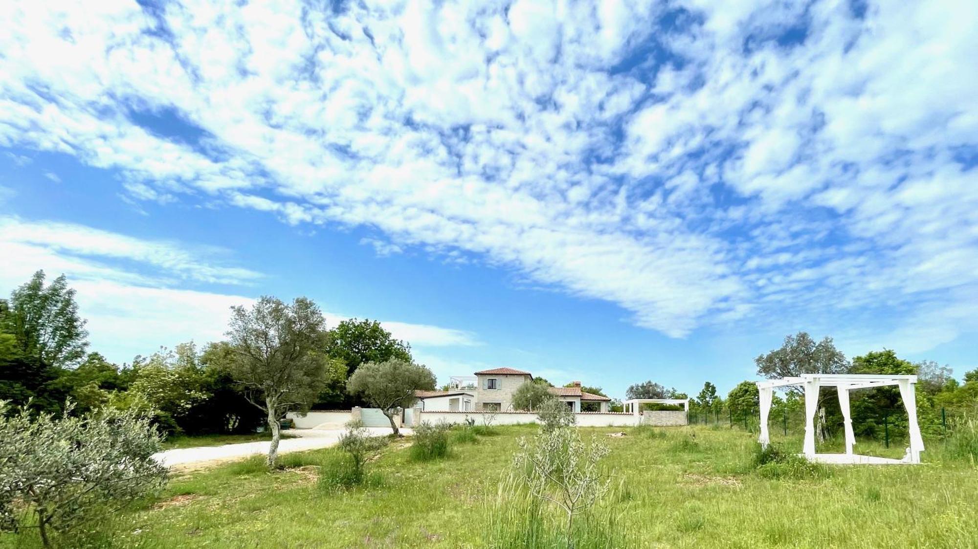 Luxury Villa In Istria - 9,000 Sqm Private Estate With Pool & Sauna, 15 Min To Sea, Near Fazana, 3 Bedrooms Juršići 외부 사진