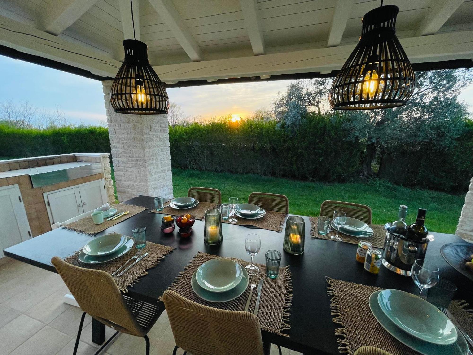 Luxury Villa In Istria - 9,000 Sqm Private Estate With Pool & Sauna, 15 Min To Sea, Near Fazana, 3 Bedrooms Juršići 외부 사진