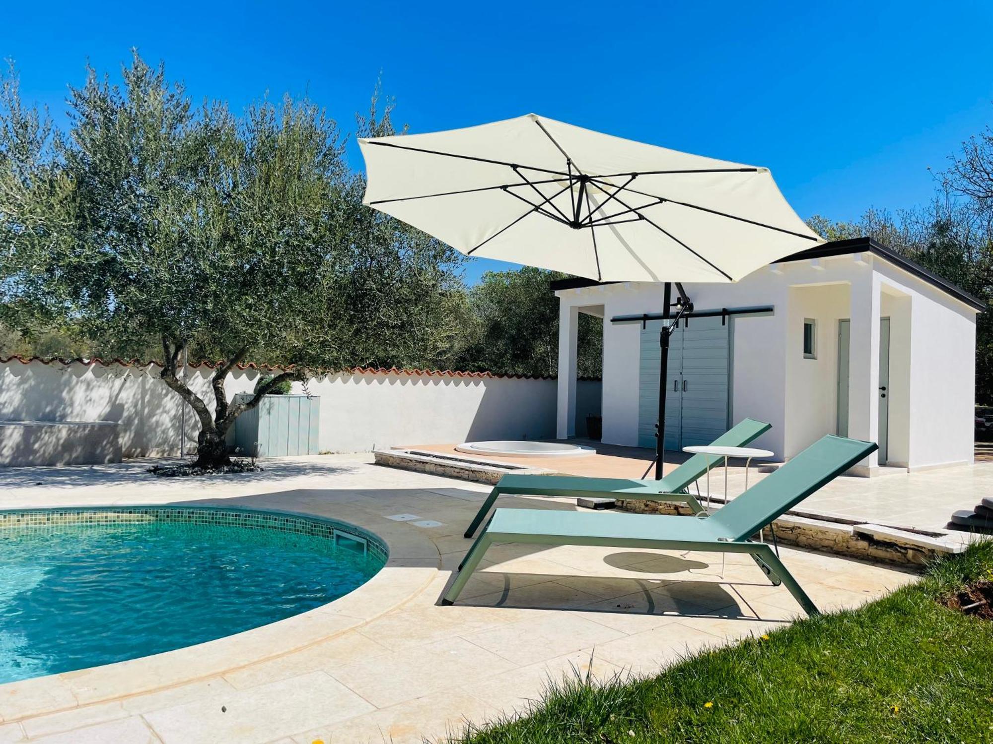 Luxury Villa In Istria - 9,000 Sqm Private Estate With Pool & Sauna, 15 Min To Sea, Near Fazana, 3 Bedrooms Juršići 외부 사진