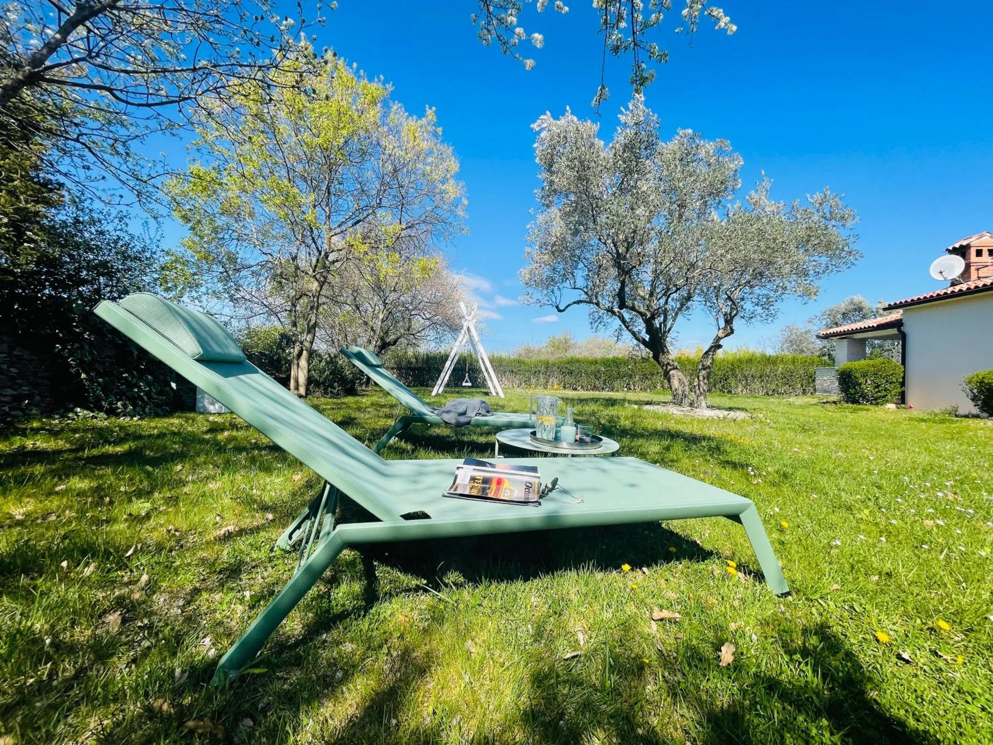 Luxury Villa In Istria - 9,000 Sqm Private Estate With Pool & Sauna, 15 Min To Sea, Near Fazana, 3 Bedrooms Juršići 외부 사진
