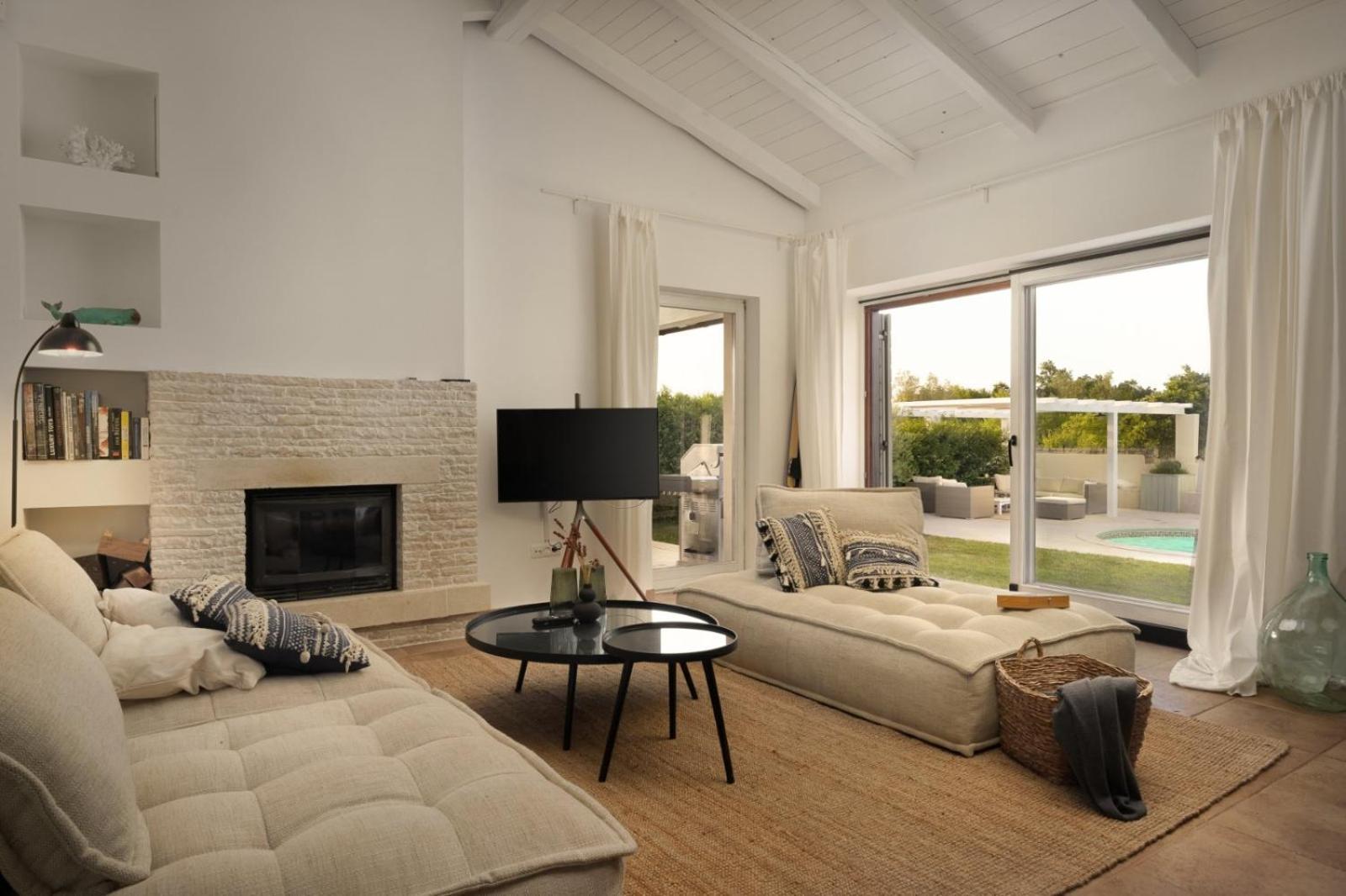 Luxury Villa In Istria - 9,000 Sqm Private Estate With Pool & Sauna, 15 Min To Sea, Near Fazana, 3 Bedrooms Juršići 외부 사진